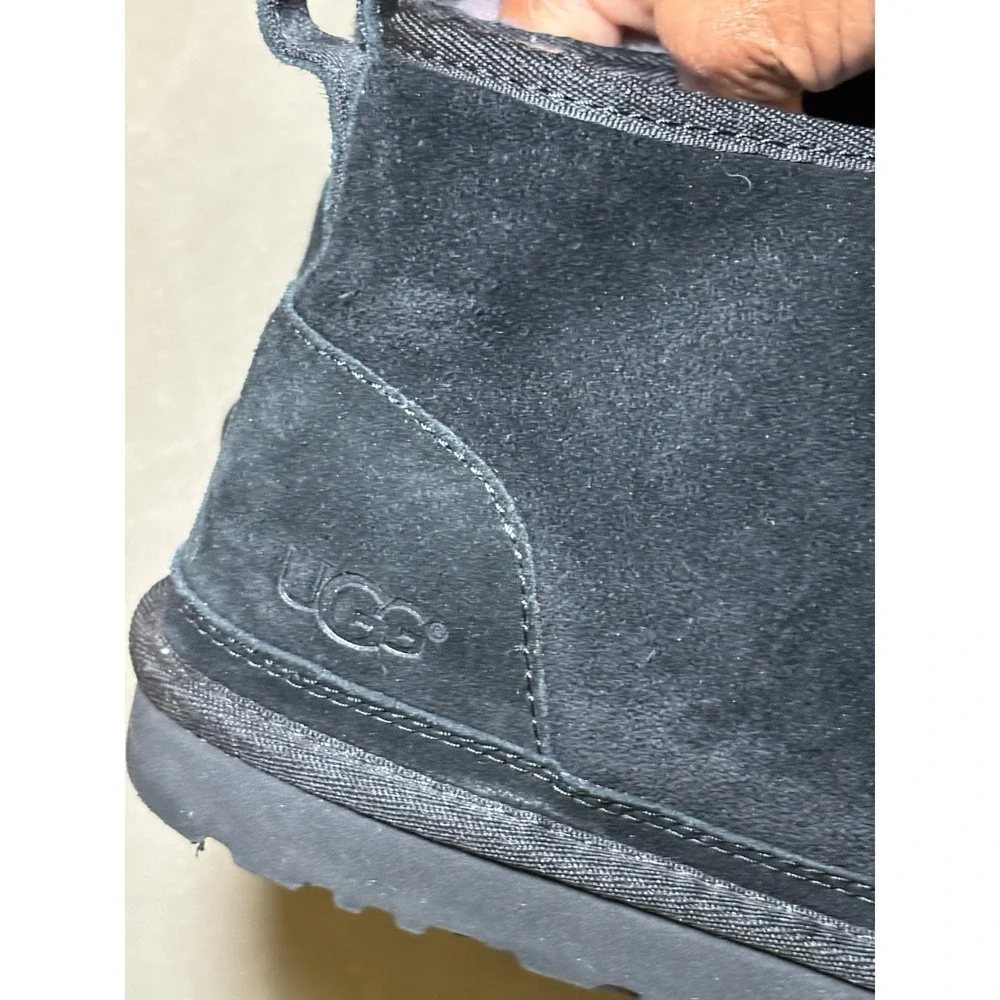 UGG Neumel Chukka Boots Black Suede Sheepskin Lined Men's US 12 EU 45 Lace Up